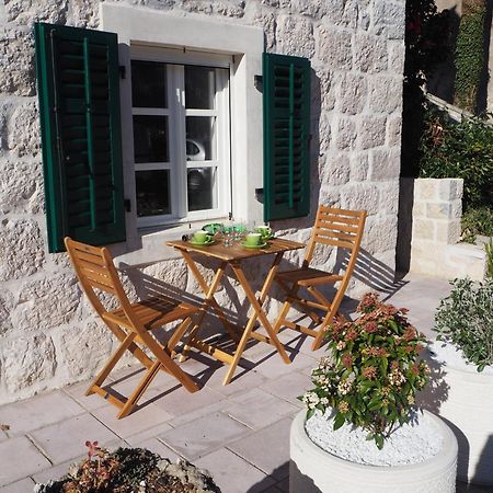 Romantic Stone House By The Sea **** Villa Kotor Luaran gambar