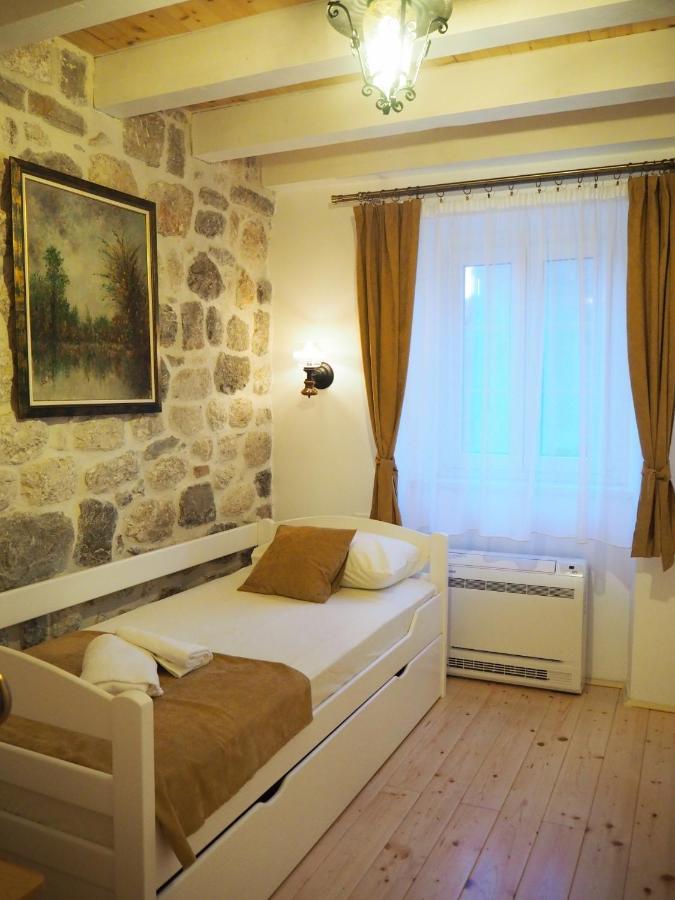 Romantic Stone House By The Sea **** Villa Kotor Luaran gambar