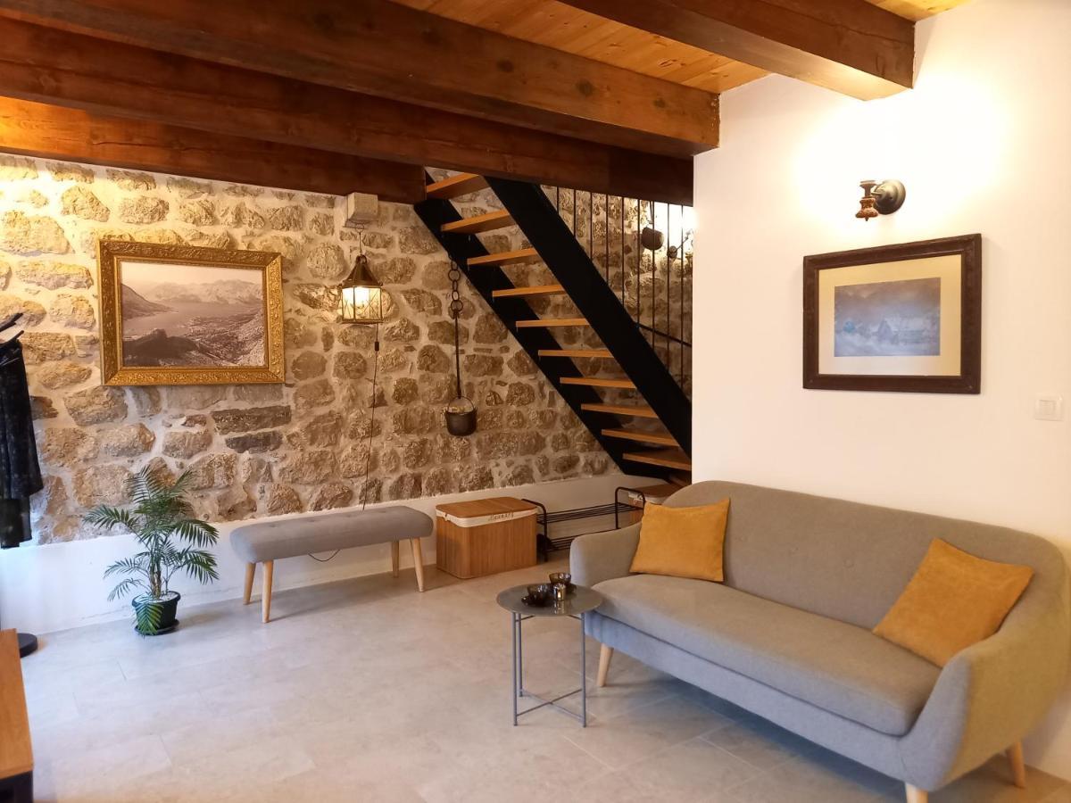 Romantic Stone House By The Sea **** Villa Kotor Luaran gambar